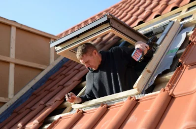 Pose de fenêtres de toit Velux à Estrablin